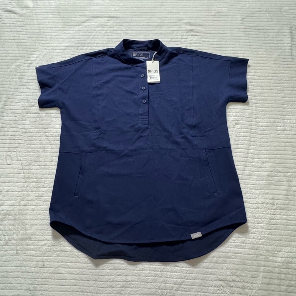 Figs Women’s Navy Short Sleeve Scrub Top